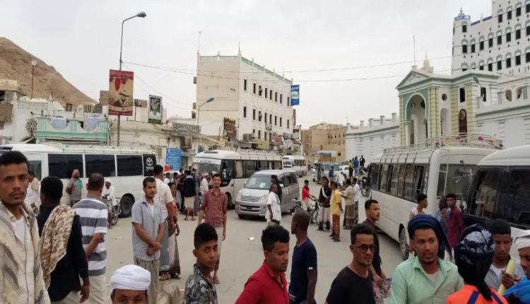 مواطنو سيئون:لا صحة لادعاءات نهب الأموال والمنازل… والمدينة تنعم بالأمن