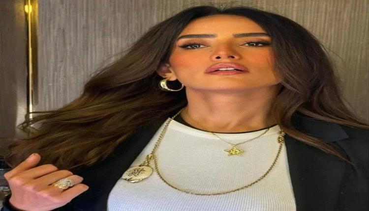 الفنانة زينة تحدث ضجة بفيديو احتفالها بعيد ميلادها