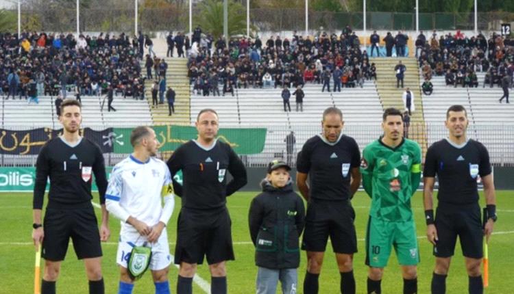 واقعة غريبة.. هاتف لاعب يقصي حكمين من بطولة قارية