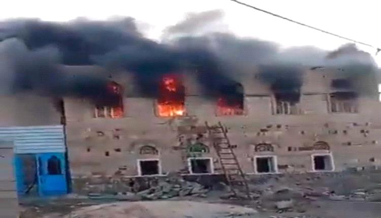 حملة حوثية تنكل بسكان قرية في محافظة البيضاء
