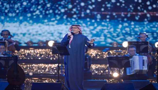 امير الطرب عبد المجيد عبد الله بليلة تفوق الخيال في "موسم الرياض"... ويوّجه رسالة إلى تركي آل الشيخ ويجيب عن لحن محمد عبده