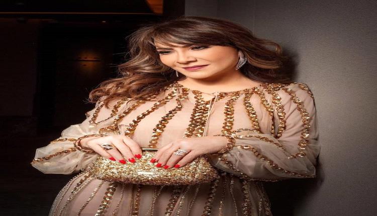 طلب غريب من معجب.. شاهدوا ردّ فعل النجمة هدى حسين (فيديو)