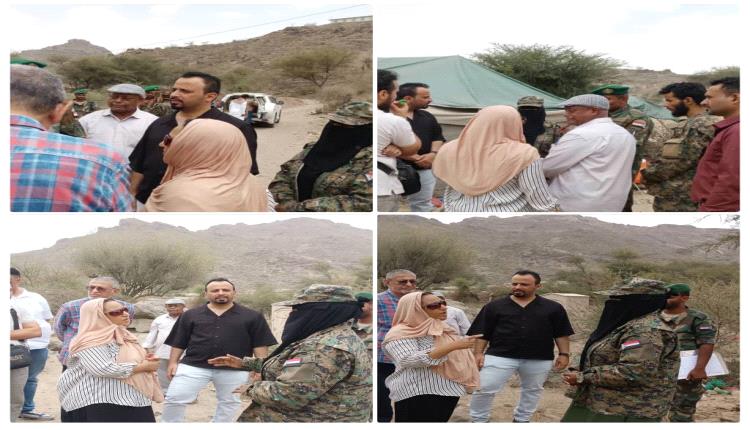 الضالع: وفد  من مركز المدنيين في ظل النزاع "سيفيك" يزور النقاط الأمنية المؤمّنة لطريق الضالع–صنعاء في منطقة مريس