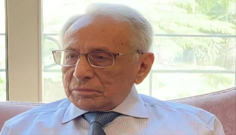 د. محمد الرقيبي يعزي في وفاة رجل الأعمال البارز أبو بكر بازرعة