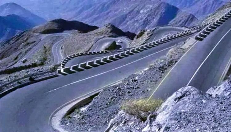 من يمتلك قرار فتح عقبة ثرة؟