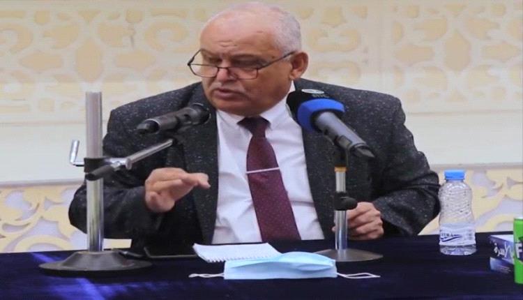 موظف في مالية رئاسة الوزراء يشن هجوماً لاذعاً على الوزير عبدالناصر الوالي