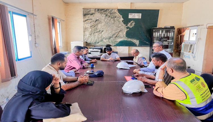 عدن.. اجتماع في صيرة يناقش معوقات ترميم المباني الأثرية وسبل معالجتها