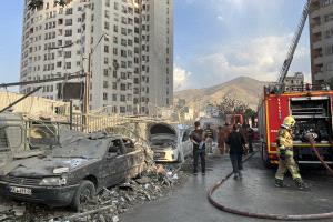 إسرائيل تهاجم إيران: مقتل قائد «الحرس الثوري» ورئيس الأركان وتحييد «النووي»