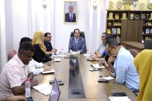 الوزير البكري يلتقي مجموعة العمل الشبابي ويشيد بنجاح حفل تدشين خطة 