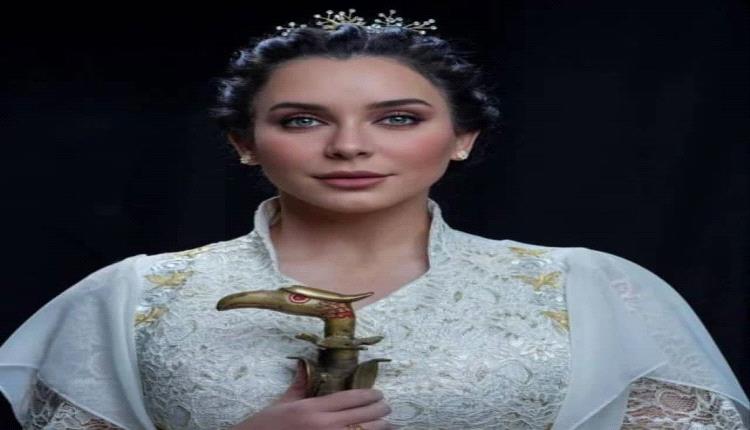 النجمة السورية سلاف فواخرجي تردّ على منتقدي تصريحاتها عن نظام الأسد