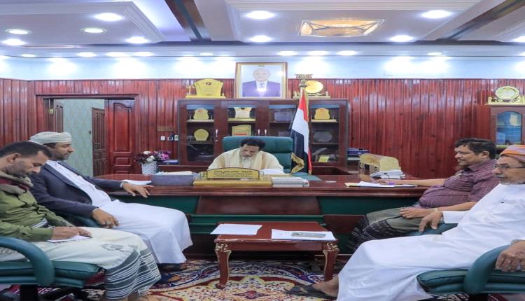 نشاط ملحوظ لعلي ياسر لتحسين الأداء الإداري لمؤسسات محافظة المهرة