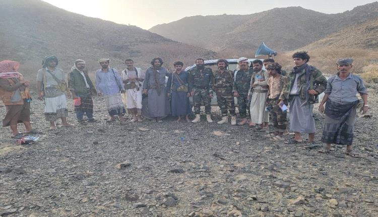 فريق التوجيه المعنوي بالقيادة العامة لقوات محور سبأ ينفّذ نزولًا ميدانيًا إلى المواقع القتالية للواء الثاني في مرخة العليا