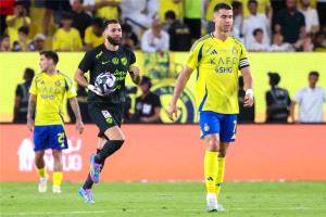 ريمونتادا مجنونة.. الاتحاد يحسم كلاسيكو النصر في الوقت القاتل
