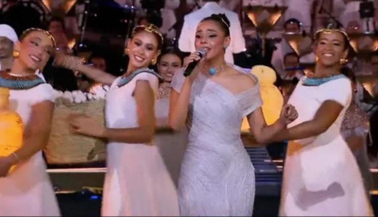 من الساحة الفنية إلى التاريخ.. حنين الشاطر تتألق في افتتاح المتحف المصري الكبير!