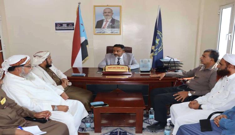 رئيس تنفيذية انتقالي أبين يلتقي فريق هيئة الفكر والإرشاد الديني بالأمانة العامة