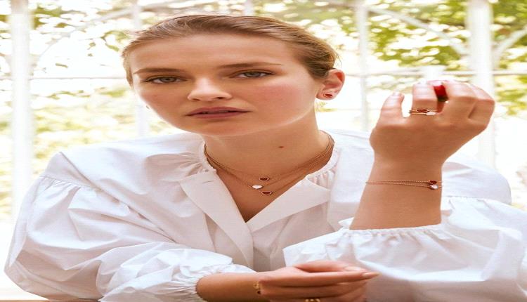 جرّبي أسلوب Chopard في التكديس… لمسة فخامة لا تشبه سواكِ