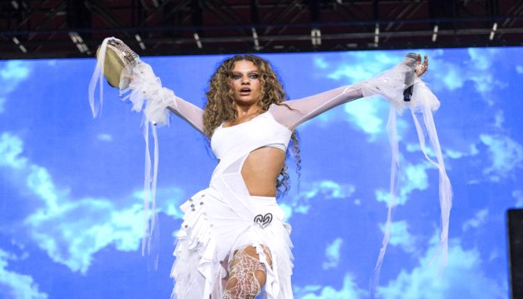 الفنانة إليانا في مهمة إنسانية.. غزة تستفيد من مساعدتها مع برنامج الأغذية العالمي