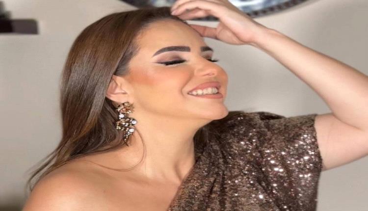 الفنانة دنيا عبد العزيز تتحدث بصراحة عن والدَيها وابنتها وأسرارها الخاصة