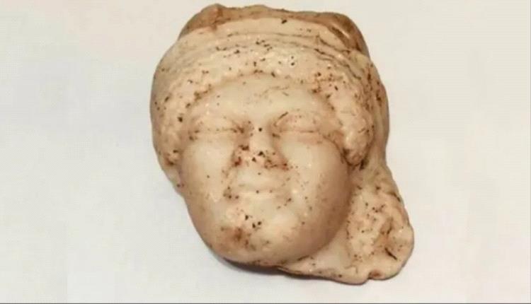 الآثار التونسية تكشف عن قناع نسائي يعود للقرن الرابع قبل الميلاد في قرطاج