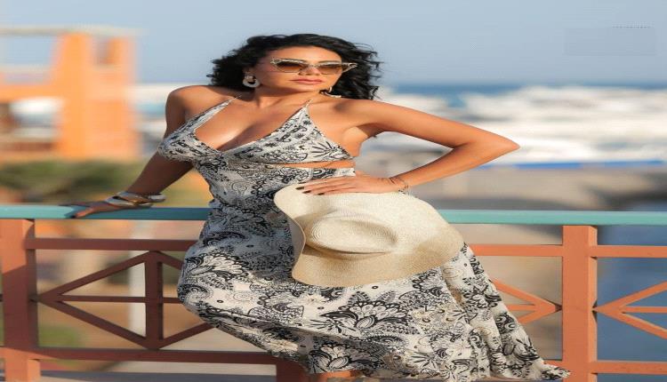 في حديث صريح.. رانيا يوسف تكشف سر علاقتها بابنتيها وجمالها اللافت