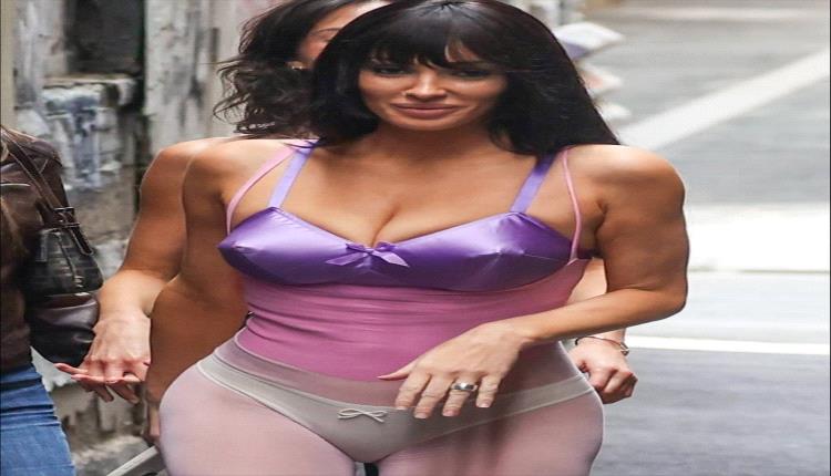 بيانكا سينسوري تخطف الأنظار مجدداً بإطلالة غير تقليدية