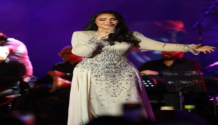 لوك جديد يثير الإعجاب.. أحلام تتجرأ وتغيّر لون شعرها كلياً