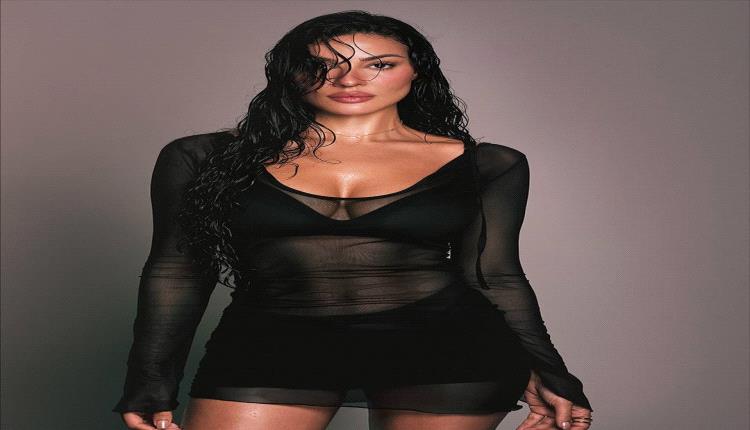 النجمة اللبنانية نادين نسيب نجيم تتحدى القواعد بصيحة الشيفون الجريئة