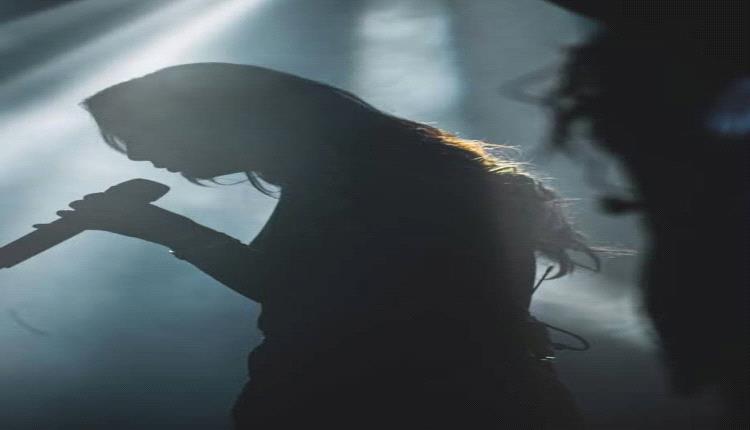 مغنّية تركية تكشف تفاصيل صادمة عن عملية شفط دهون غيّرت حياتها