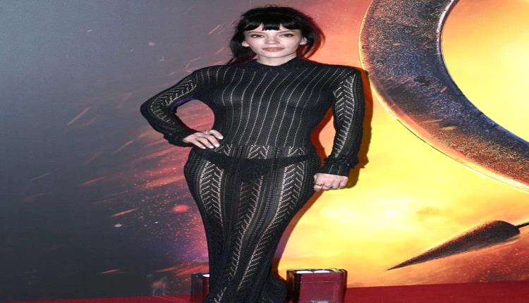 جرأة وأناقة.. ليلي ألين تتألق بالأسود بعد إطلالتها البيضاء