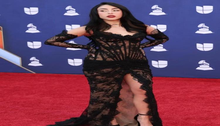 المغنّية وكاتبة النجمة الأرجنتينية نيكي نيكول تكسر الحواجز وتختار الدانتيل الأسود بعد رحيل لامين يامال