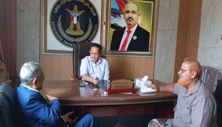 رئيس تنفيذية انتقالي لحج يطلع على جهود مكتب الزراعة والري بالمحافظة