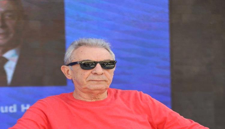 سؤال صادم من فتاة يربك محمود حميدة… وهكذا ردّ بثبات!