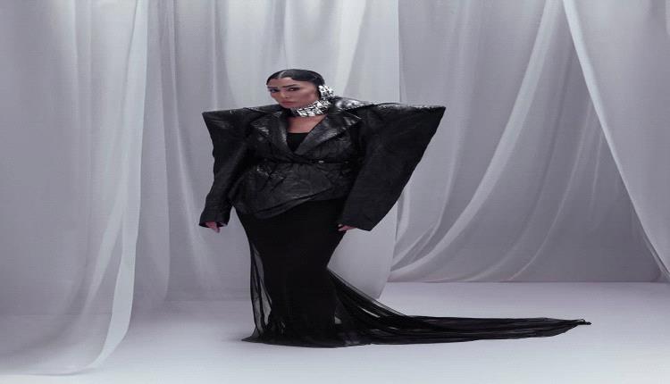 النجمة المصرية غادة عبد الرازق تثبت أنها رائدة في اختيار الإطلالات المبتكرة