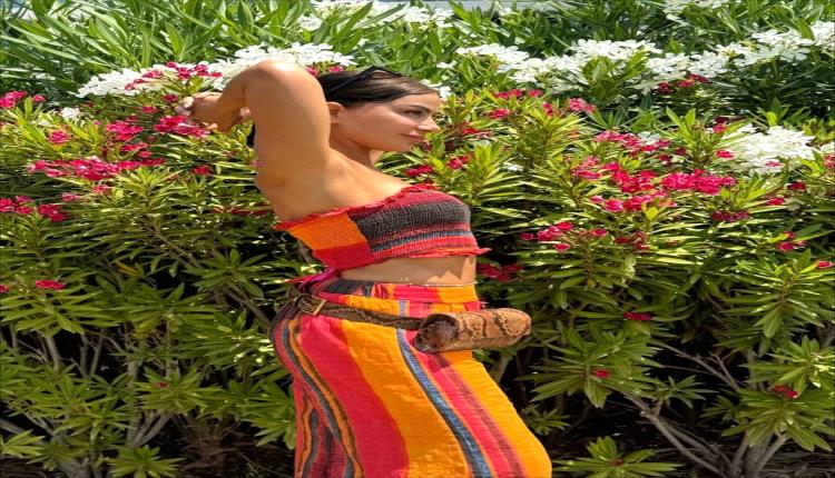 صيحات صيفية جريئة… صبا مبارك تُبرز أناقتها في كل ظهور