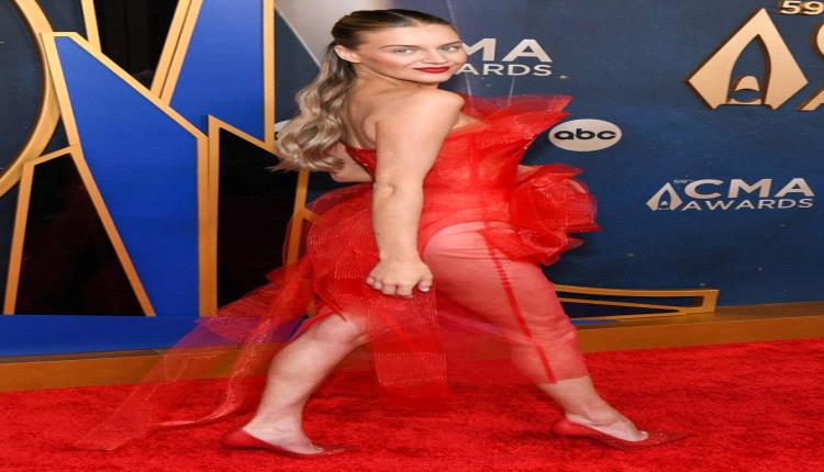 الريف يلتقي الأناقة… إطلالات جريئة للنجمات في جوائز CMA