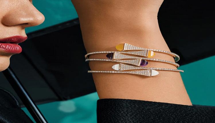 "الأصفر الملكي.. الأحجار الصفراء تعكس دفء الشمس وأناقة المجوهرات"