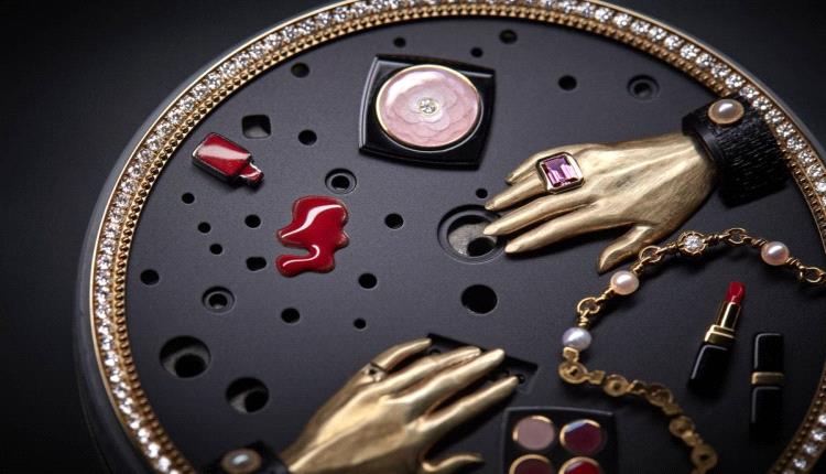 "أيقونة الأناقة: Chanel Blush يعيد تعريف الجمال الكلاسيكي"