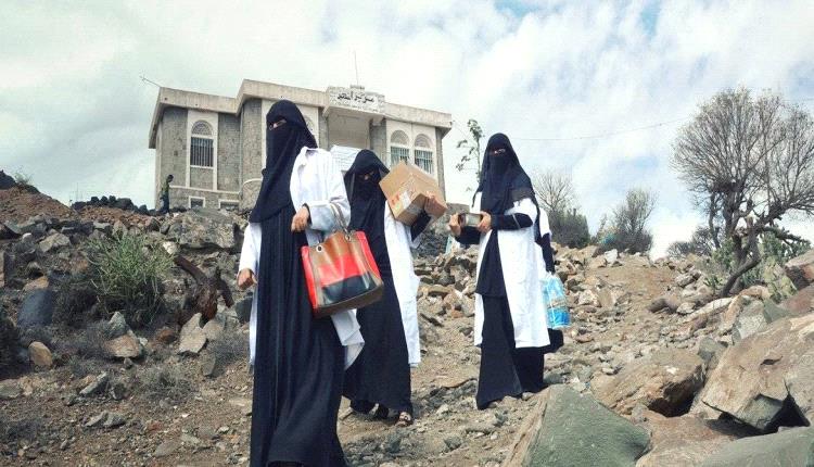 عقب إغلاق المئات من العيادات الطبية .. تحذيرات من كارثة صحية وشيكة في صنعاء