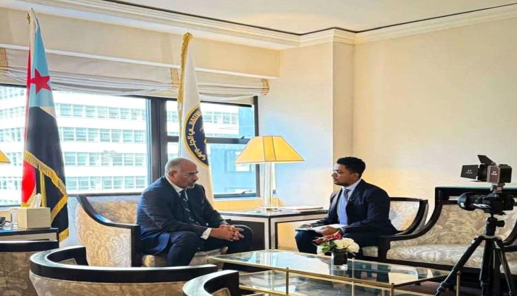 الرئيس الزُبيدي : الجنوب ماضٍ نحو بناء دولته المدنية الديمقراطية والعلاقة مع التحالف مصيرية ومعمدة بالدم "فيديو"