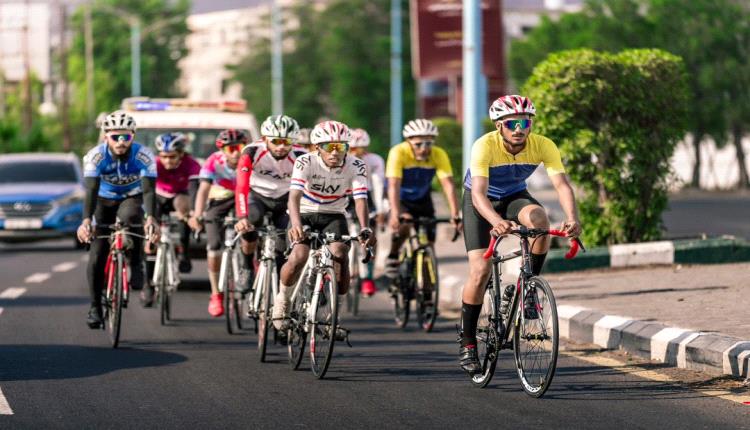 بطولة الدراجات الهوائية بالعاصمة عدن تخلق نسيجًا مجتمعيًا تحت شعار “طريقنا واحد وهدفنا السلام”