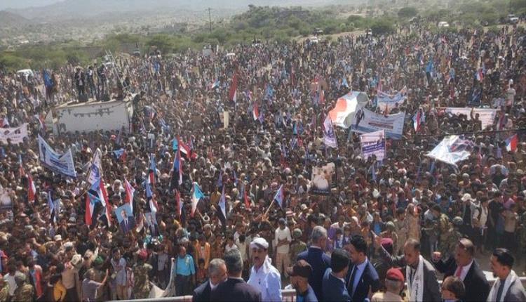الرئيس الزُبيدي يصل إلى موقع فعالية الذكرى الـ62 لثورة 14 أكتوبر في الضالع