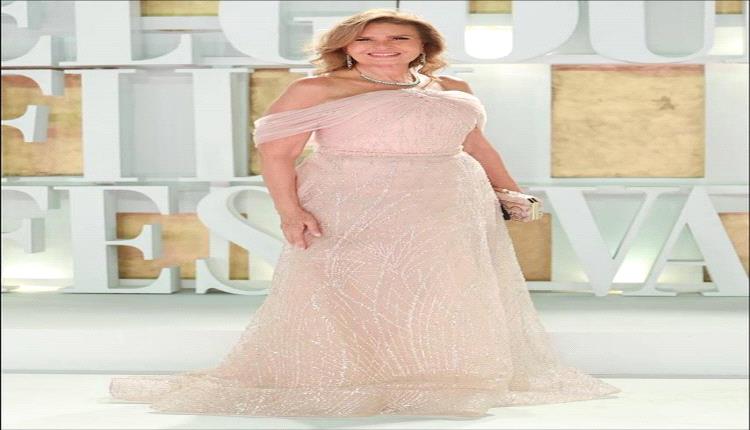 نجمات الجونة يتألقون على السجادة الحمراء بإطلالات مبهرة في الحفل الختامي