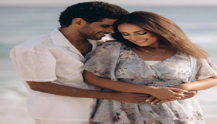 رد صامت.. حمدي الميرغني ينفي شائعات انفصاله عن إسراء عبد الفتاح بصورة جديدة