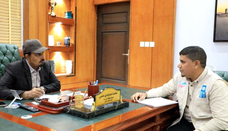 محافظ حضرموت الأستاذ مبخوت بن ماضي يطلع على مخرجات مشروع "ترابط" للمشاركة المجتمعية من أجل السلام والأمن
