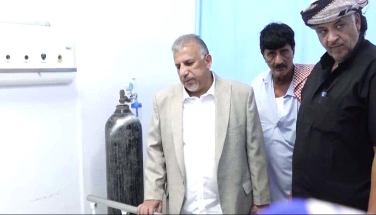 الجعري يطمئن على الحالة الصحية لجـ.ـرحى القـ.ـوات العسـ.ـكرية والأمنية بمستشفى الغيضة