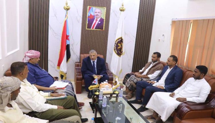 فريق التوجيه والرقابة الرئاسي يطلع على سير العمل الإداري والمالي بانتقالي المهرة