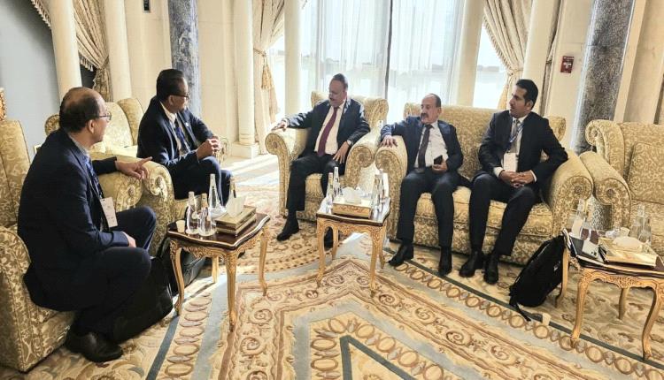 وزير النقل يبحث مع مسؤول بالمنظمة البحرية الدولية سبل التعاون والتنسيق المشترك