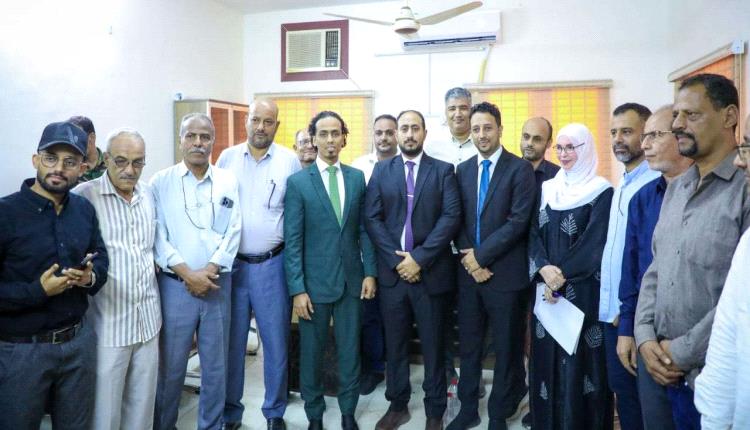 الأمين العام يشرف على مراسم تسليم مهام رئيس هيئة الأراضي