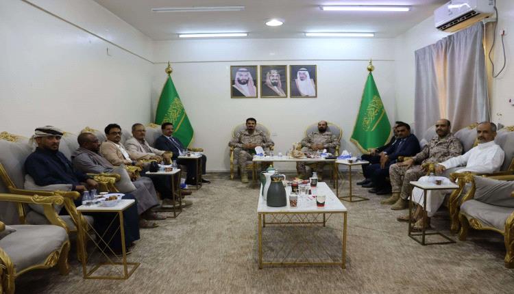 فريق التوجيه والرقابة الرئاسي يزور قيادة قوة الواجب 808 والمستشفى السعودي الميداني في سقطرى