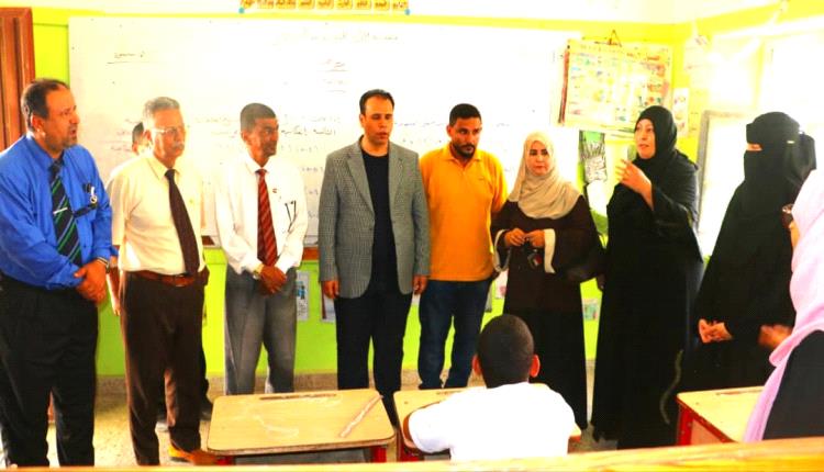 الوكيل الشوذبي يتفقد طلاب ذوي الاحتياجات الخاصة في كريتر والمعلا